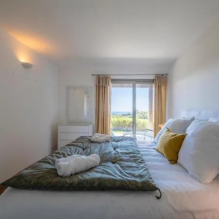 Superbe Vecchio Vue à Pied Villa Porto-Vecchio (Corsica)